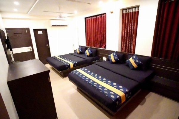 Hotel Shri Govind image 23
